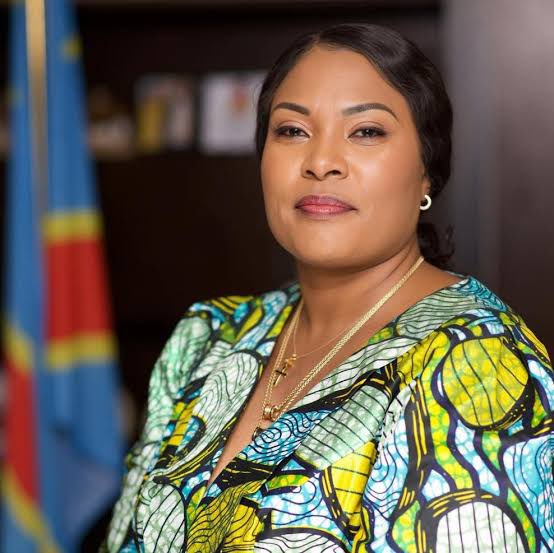 #RD🇨🇩Élections, Fifi #Masuka élue :
1. Députée Provinciale 
2.Députée Nationale 
 3. Sénatrice 
4. Gouverneure/ Lualaba