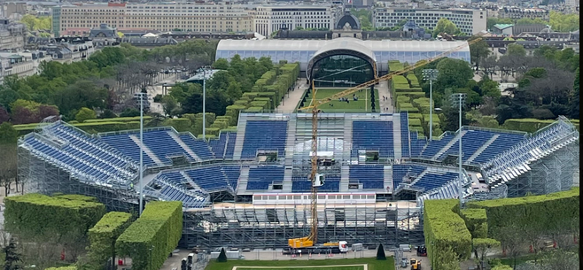 L'écologie à #saccageparis :

✅Construire un stade et un hall d'exposition dans un espace vert. 

✅Entretenir ce jardin dans la période où il est ainsi exploité à mort, le laisser agoniser le reste du temps. 

🌻🐀🐸