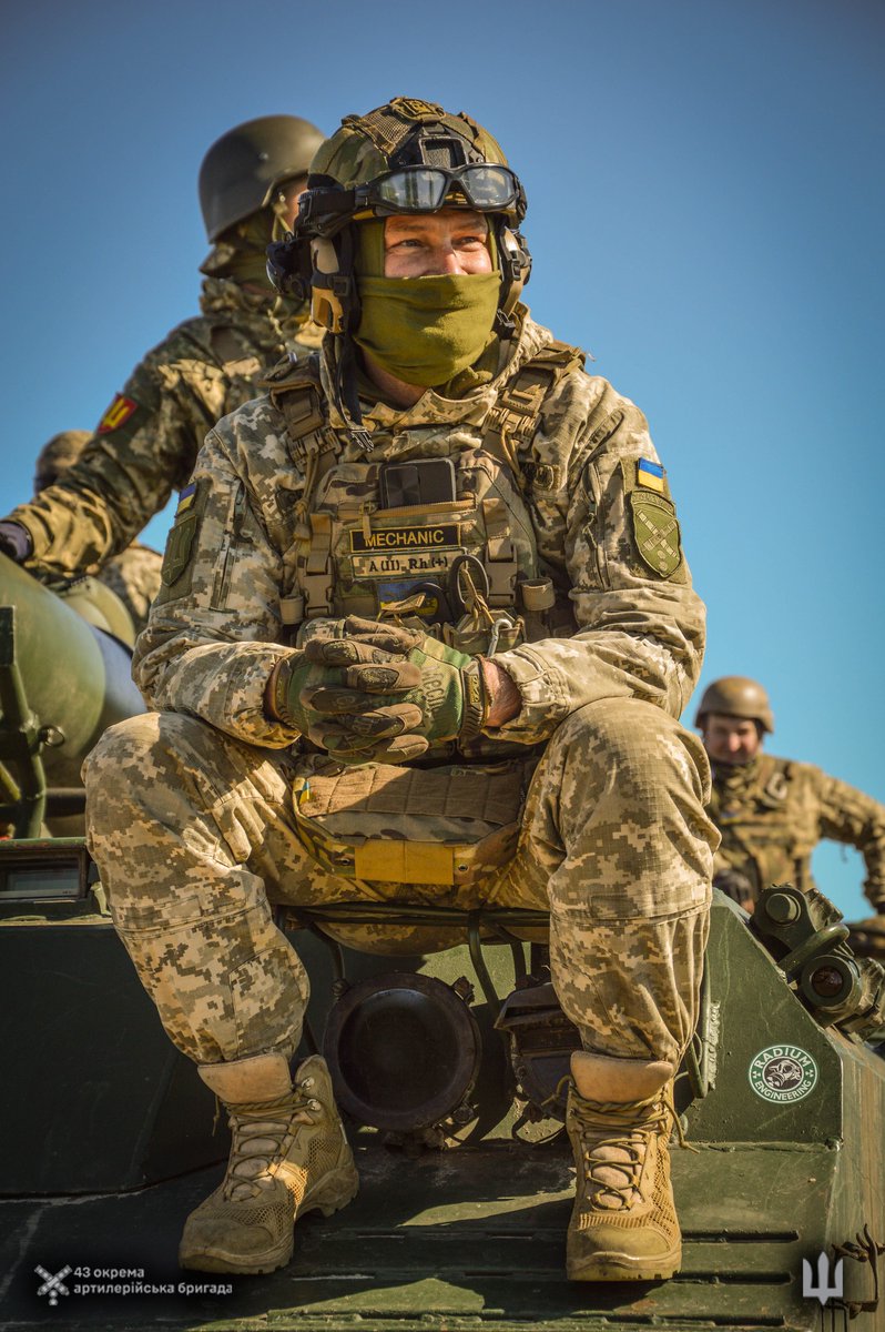 📷 Soldiers and 2S7 Pion of Ukrainian 43rd Artillery Brigade. #UkrainianArmy