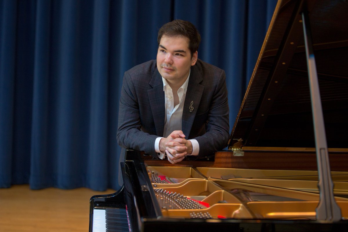 Our festival finale will be given by pianist, Alim Beisembayev, a BBC New Generation Artist and winner of the 2021 Leeds International Piano Competition. 📷 Nabin Maharjan #musicatpaxton #chambermusic #paxtonhouse