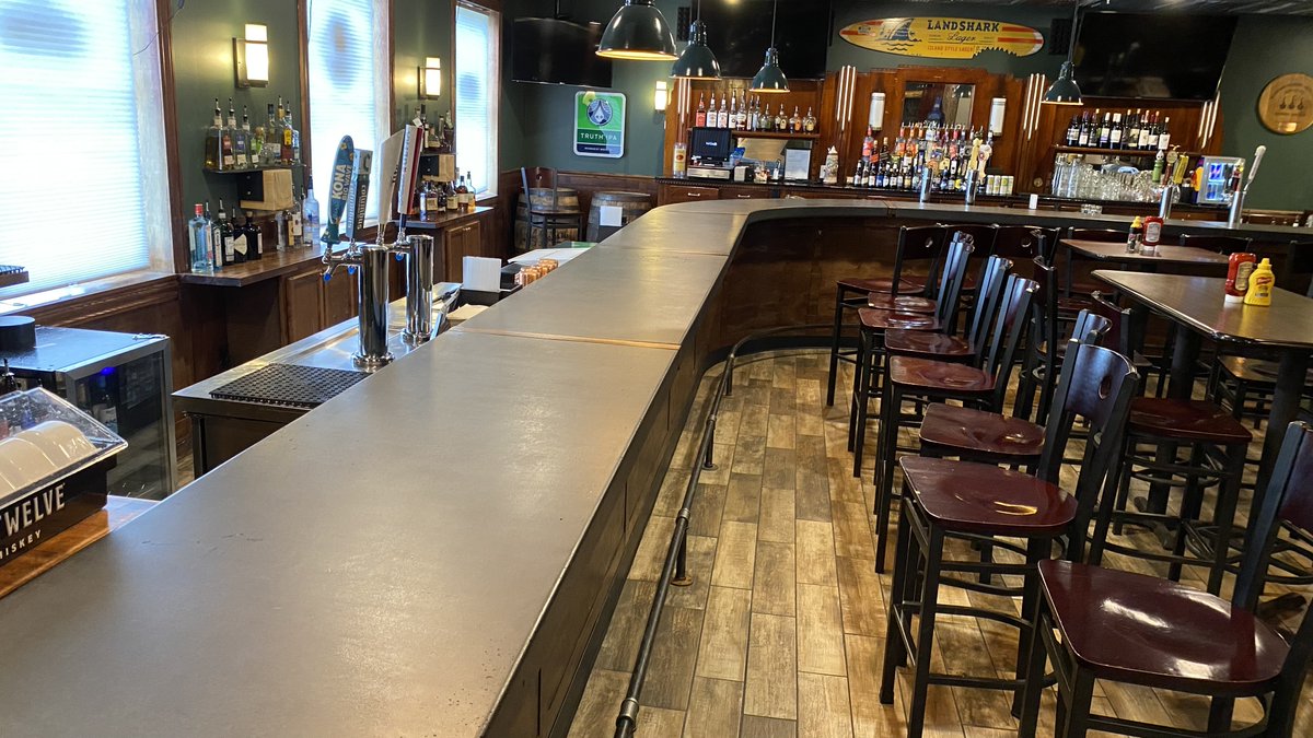 This week’s Contractor Spotlight: Forged Ingrain's captivating Bar top. Wood meets Deco Crete 5000 for artistic excellence.