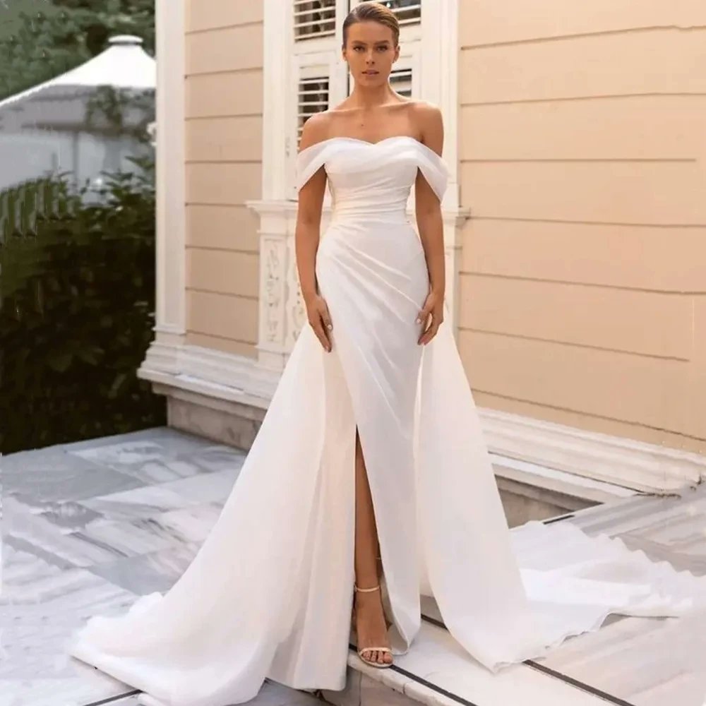 Make a statement on your big day with our Side Split Pleats Mermaid Wedding Dress! #allformetoday #womenfashion #bridal #bridaldress #bridalfashion #bridalbouquet #bridalstyle #bridalinspiration #bridaltrends #bridalgown #weddingclothes #weddingshopping #newlook #motherday
