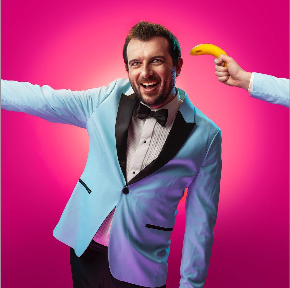 Comedy: Shy Talker by @KevinMcGahern at @CavanArtsFestival Kevin is back with his brand new show Shy Talker, with support from the notoriously funny Killian Sundermann. This performance will be ISL interpreted. buff.ly/3xJGWj9