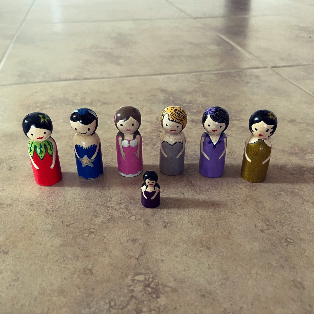 Peg dolls…
.
.
.
#artist #art #artwork #pegdoll #artoftheday #hobbies #craft  #paint #acrylic #acrylicart  #bircedikici #create #creative #birceart  #ornaments #design #handmade #decoration #homedecor #handmadedecor #carveouttimeforart #passioncolorjoy #artistsoninstagram