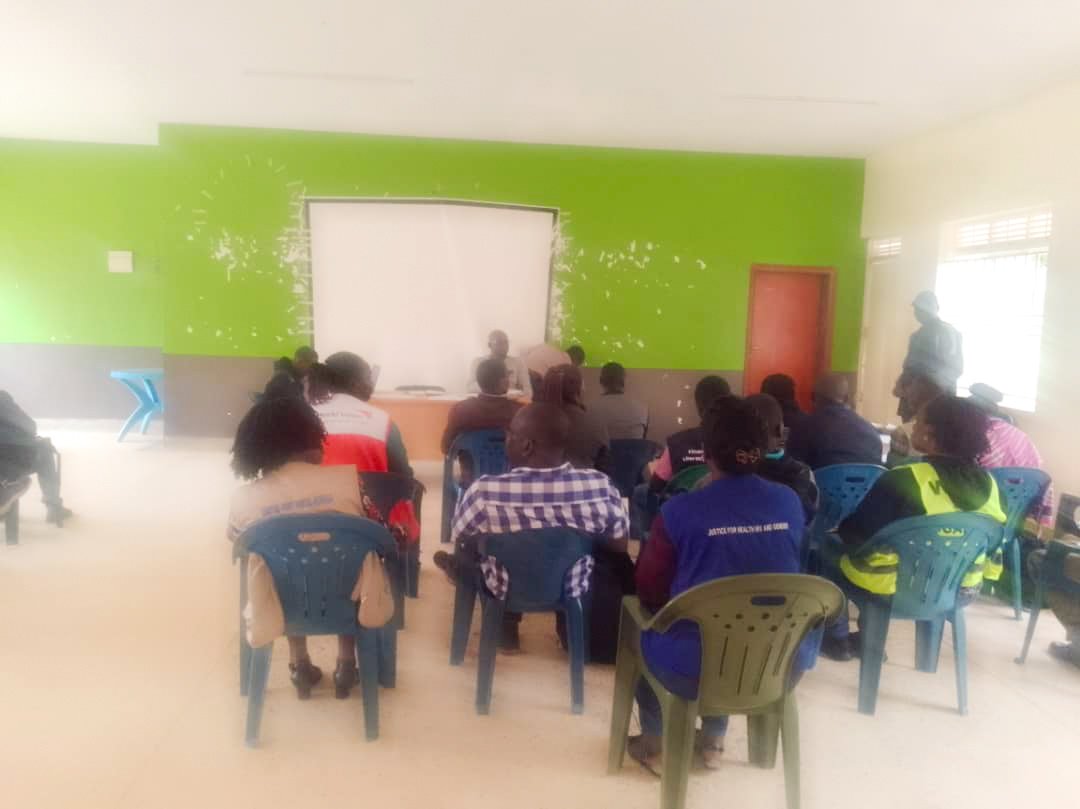 UGANET IN THE FIELD!! Our team, is attending a monthly Camp Coordination Meeting at Kyaka II Settlement in Kyegegwa District organized by the @OPMUganda. Some of the highlighted issues include; Interagency Coordination, need for partners to plan for the exit strategic plan…