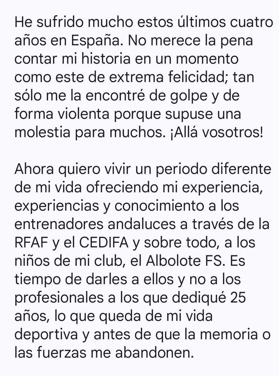 miguelrodrigocs's tweet photo. "Gracias fútbol sala, y perdón. My last dance".

Para los que tengáis a bien leer estas líneas, vengo a anunciar que esta aventura en Tailandia 🇹🇭, será mi último baile.

Después de 25 años de profesional, a mis 53 años y en un momento muy feliz de mi vida, cuelgo la pizarra.⤵️ https://t.co/W0KdoTMEAE