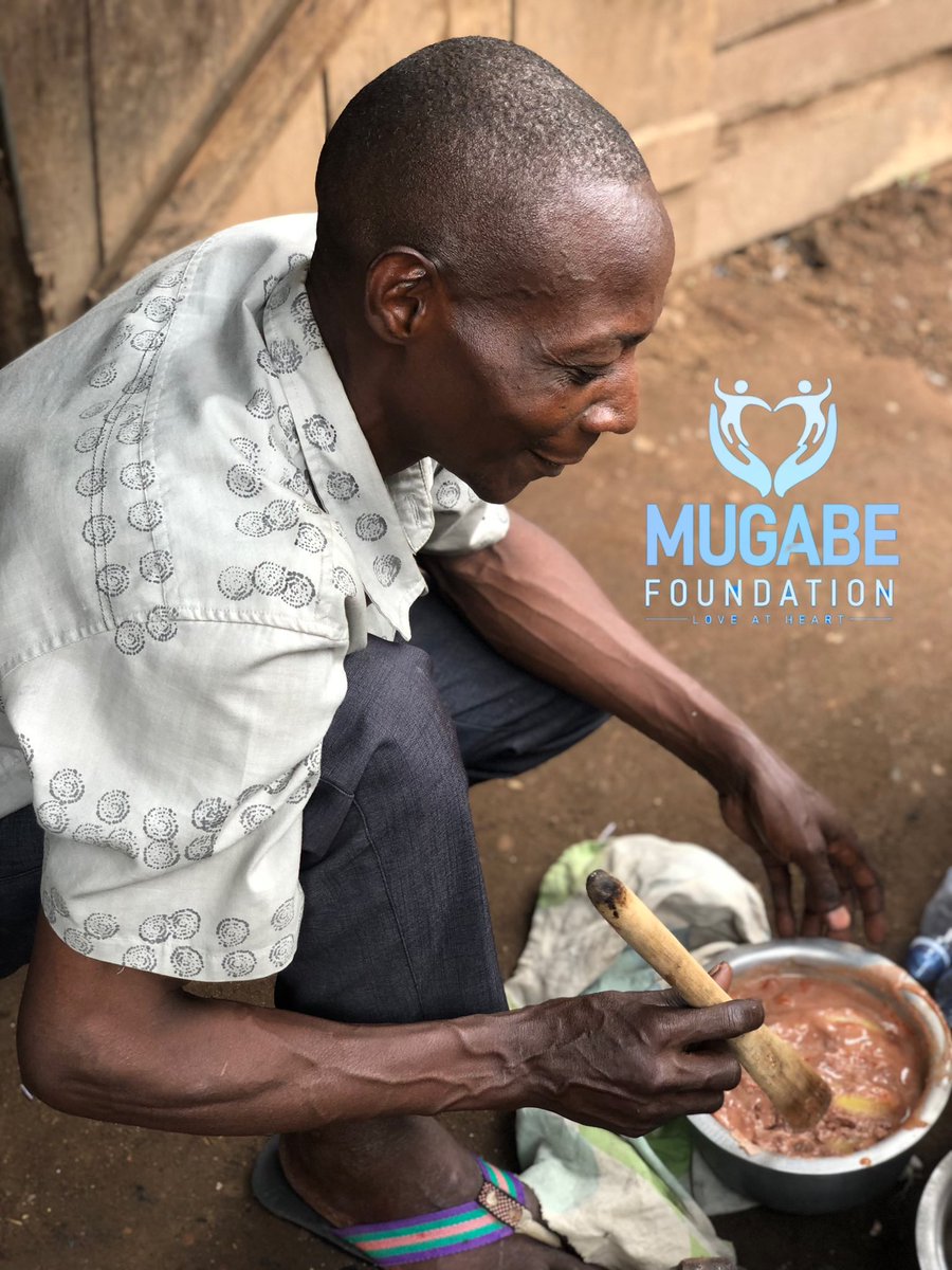 Not everyone may have a full meal each day but we always cherish the small joys that bring a smile.

How often do you have a meal in a day?

#LoveAtHeart 
#MugabeFoundationUg