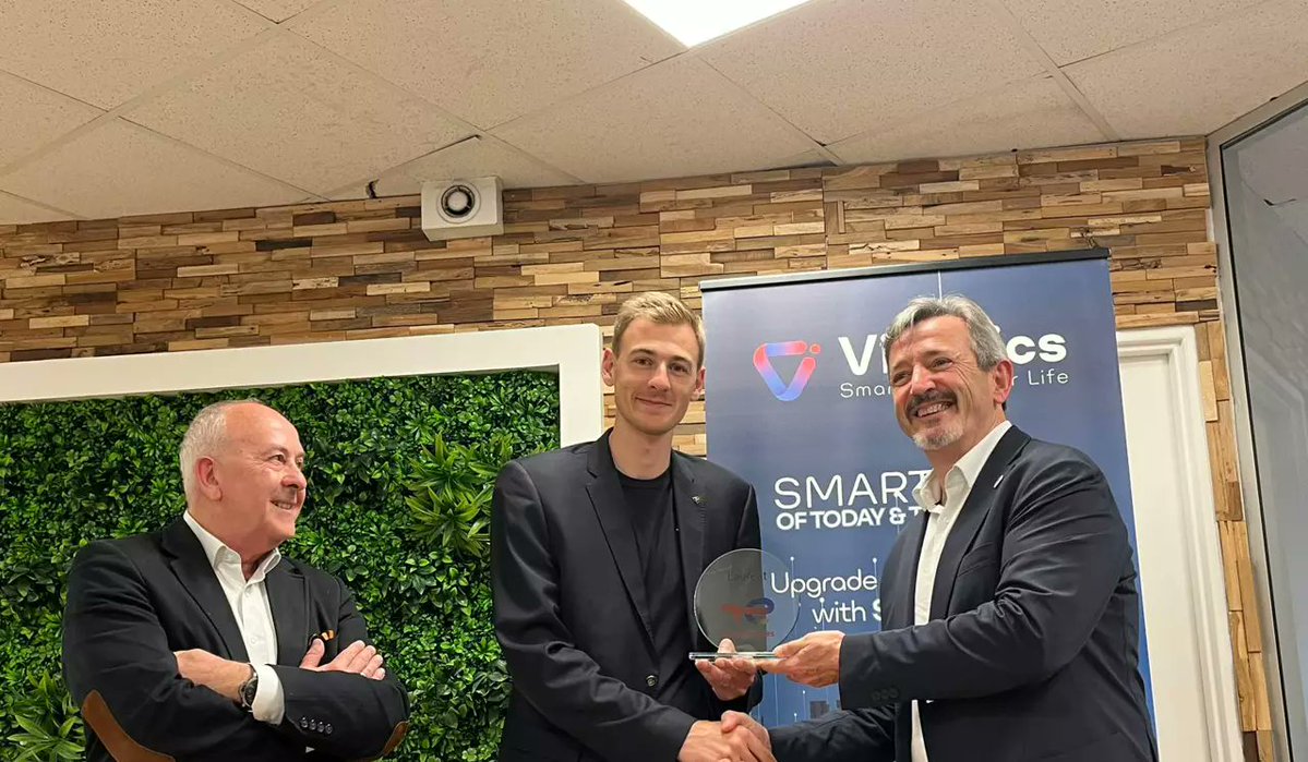 David Simplot (@davidsimplot) on Twitter photo Bravo à <a href="/FerbachAlan/">Ferbach Alan</a>, dirigeant de la #startup sophipolitaine <a href="/videtics/">Videtics</a> spécialisée dans l'analyse vidéo en temps réel par intelligence artificielle, qui vient d'être distinguée par <a href="/TotalEnergies/">TotalEnergies</a> nicematin.com/economie/quell… via <a href="/Nice_Matin/">Nice-Matin</a> #FrenchTech #SophiaAntipolis #TerredIA Bravo à <a href="/FerbachAlan/">Ferbach Alan</a>, dirigeant de la #startup sophipolitaine <a href="/videtics/">Videtics</a> spécialisée dans l'analyse vidéo en temps réel par intelligence artificielle, qui vient d'être distinguée par <a href="/TotalEnergies/">TotalEnergies</a> nicematin.com/economie/quell… via <a href="/Nice_Matin/">Nice-Matin</a> #FrenchTech #SophiaAntipolis #TerredIA