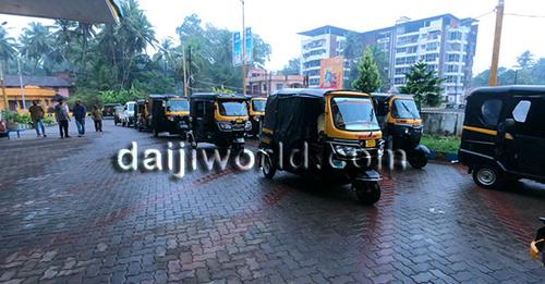 Scanty CNG stations - Long wait times, income loss for vehicle owners in Udupi daijiworld.com/news/newsDispl….