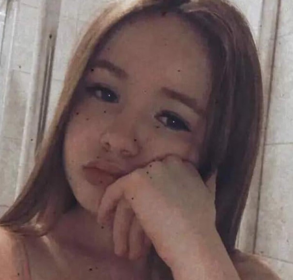 Gardaí seek the public's help in tracing 15-year-old Chloe Lawrence who was last seen in the Tonycoogan area of Co Monaghan on Sunday, April 21, 2024. She is known to frequent the Ballymun and Coolock areas of Dublin. ispcc.ie/missing-childr… #missingchildren #ispcc #hereforyou