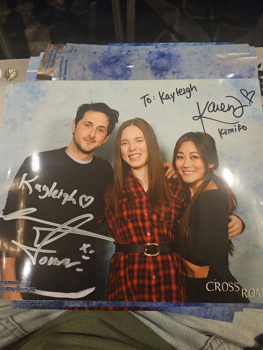 Meeting Kimiko and Frenchie was incredible. They are both so lovely 🥰🥰 #TheBoys #crossroads8 #starfuryconventions #tomercapone #karenfukuhara