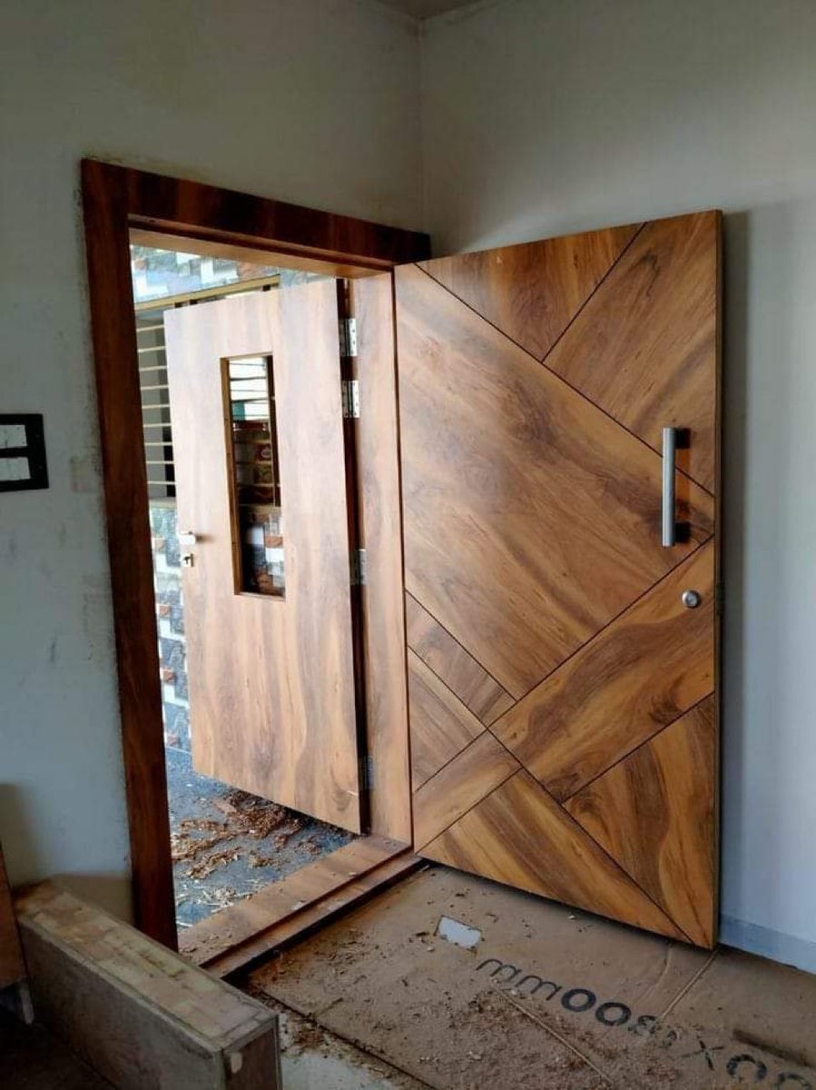 We've got all you mahogany doors for your home & office . DM @Mbesha94s1 Call+254 707 024100 Location Gikomba & Thika Easy coach Lake Victoria Benny Hinn Brian Chira