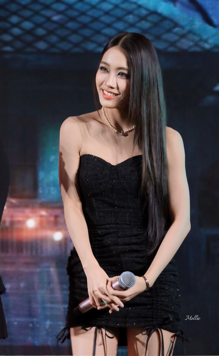 mollie8119's tweet photo. สวัสดีค่ะคนสวยขา🥰 
#โฟอีฟเปิดบ้านผีอนงค์
#Mind4EVE https://t.co/oAvya0dQbi