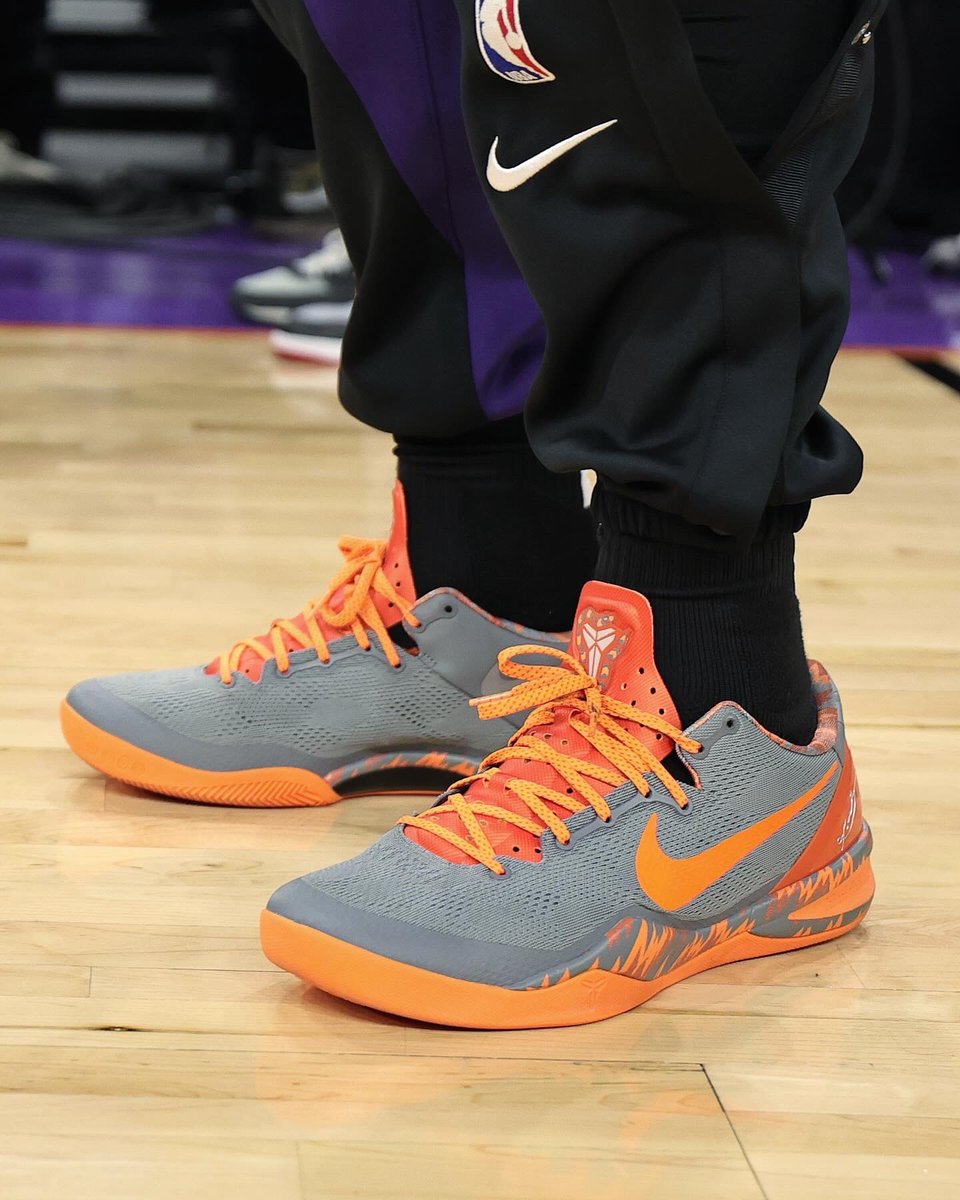 👀 @isaiahthomas broke out a “Philippines Pack” Nike Kobe 8! #NBAKicks