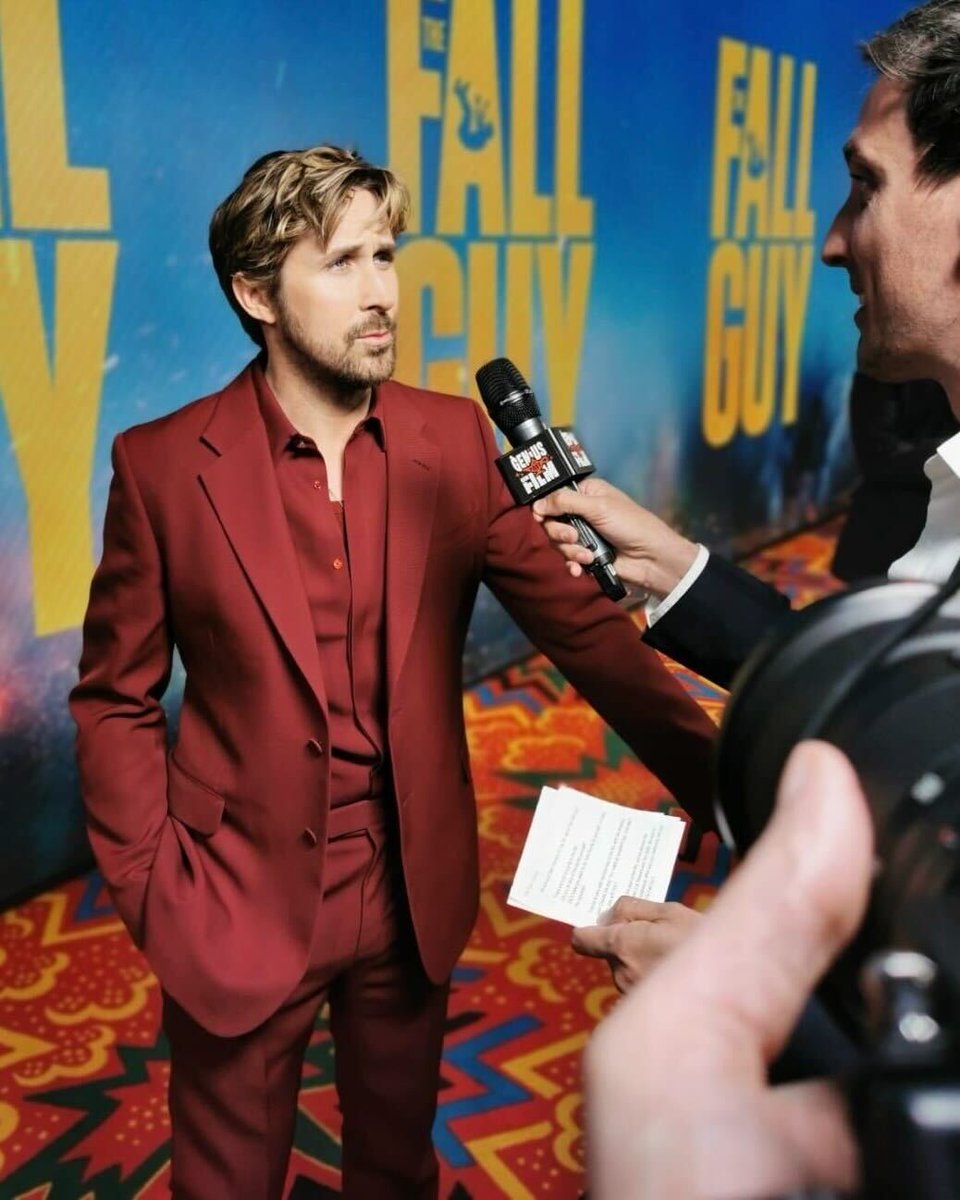 Popcorn a enfin sa chronique cinéma : « Genius se fait un film » !

Et pour l’épisode 1 il était à l’avant-première de The Fall Guy, au cinéma le 1er mai, où il a pu interviewer son alter-ego américain, Ryan Gosling 😎 #CollaborationCommerciale

>> youtu.be/GQ0Sm8Djh6o <<