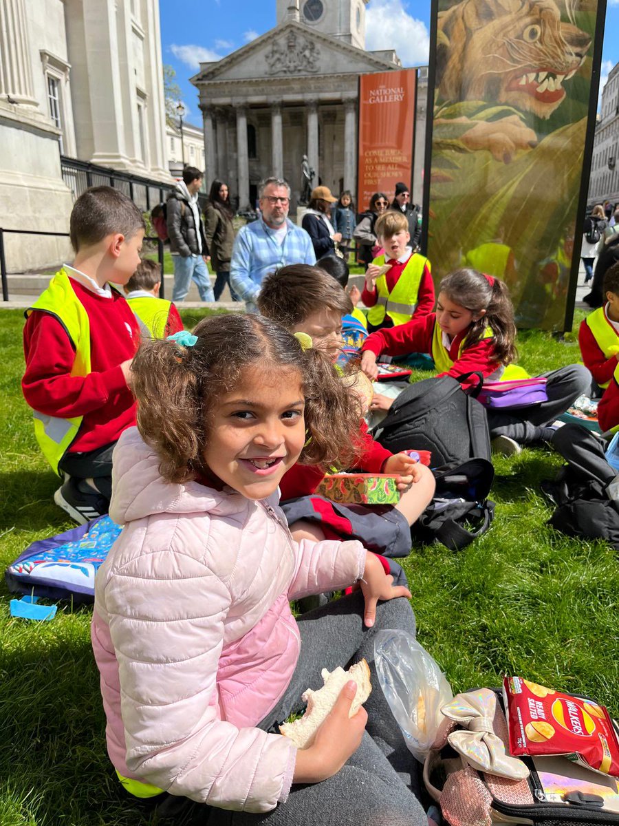 What a super day learning the Greek myths through art! Even time to have a picnic in Trafalgar Square after 🎨🖼️🧺