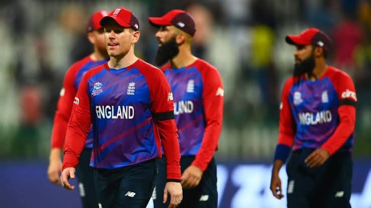 The respect for Revolutionary Eoin Morgan is increasing day by day. He was out of form, and just 4-5 months before the T20 World Cup, despite being the captain, he took retirement for the good of the team, and a young player got a chance in his place.