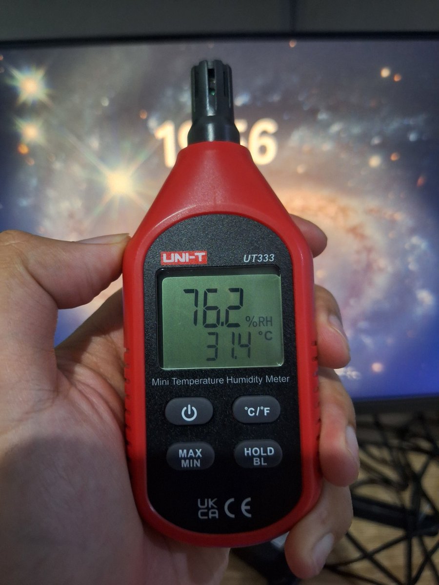 strpb93's tweet image. Dalam rumah, malam hari, 31°C
Sumuk.. 🥵