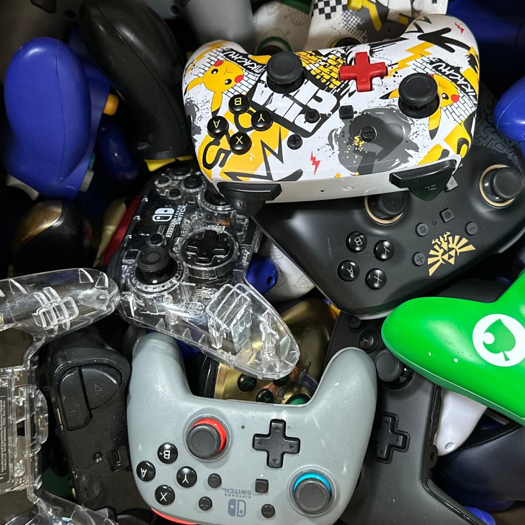 🌟Join the movement for a greener gaming future! ♻️ Reboot Tech makes it easy to recycle your old controllers and headphones while protecting the planet. 🌎 

#GreenGaming #Recycle #ElectronicsRecycling #ElectronicRecycling #Controllers #GamingHeadphones #HeadPhones