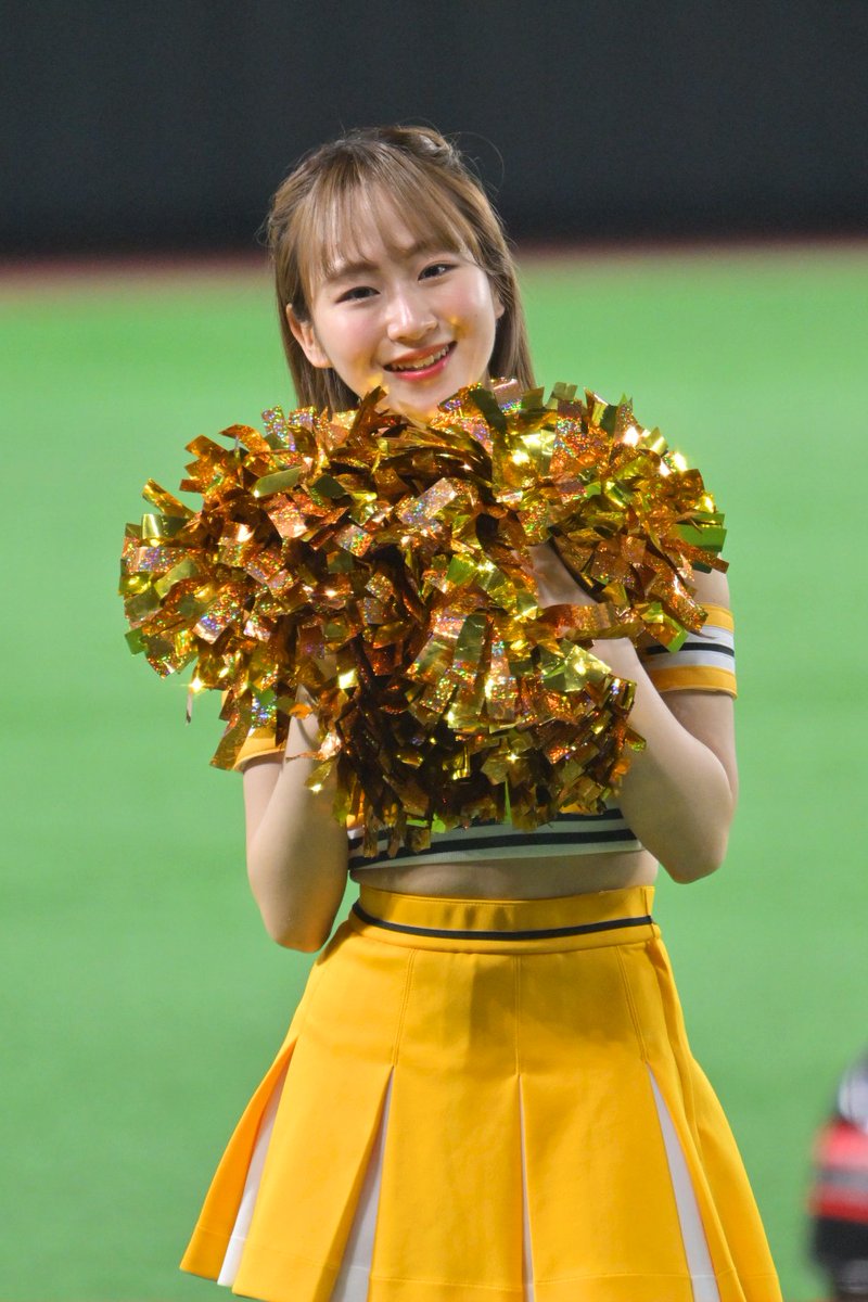 かわいいポーズありがとう😊
【ハニーズ YU-NA 2024.4.29】
 #sbhawks  #hawksHoneys  #HoneysYUNA