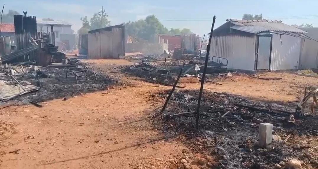 Around 40 houses and shacks were damaged in a fire at Thiruma Nagar near Karamadai in #Coimbatore district. The police said the fire spread from an adjacent land with dry grasses. @THChennai