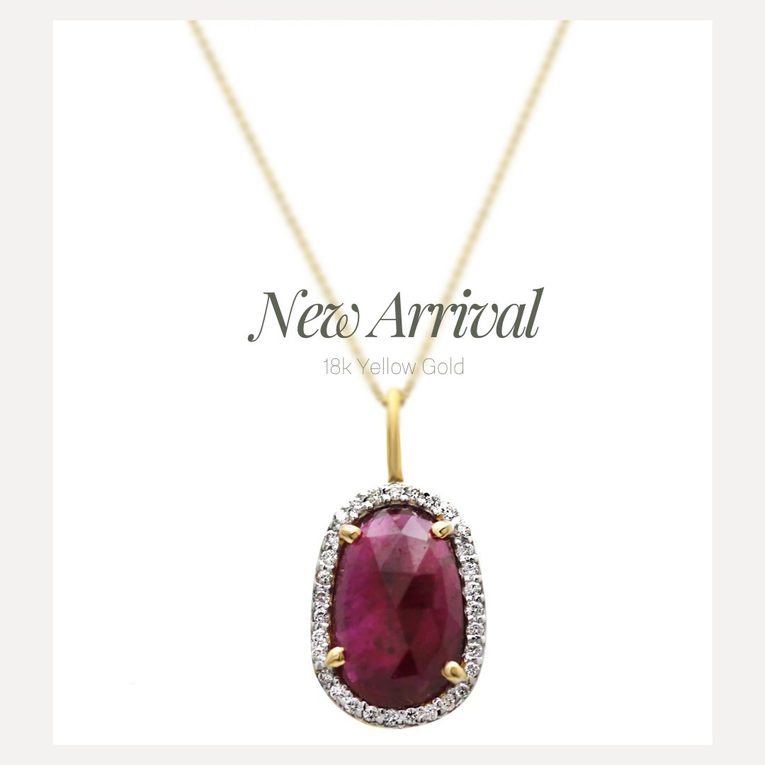 Timeless elegance with our stunning Ruby Pendant, encircled by a radiant diamond pavé in 18K yellow gold. A treasure that speaks of endless charm and sophistication. ✨💎

#RubyPendant #18KGold #LuxuryJewelry #GemstoneLove #FineJewelry #JewelryAddict #Tresor #Miami #Pendant