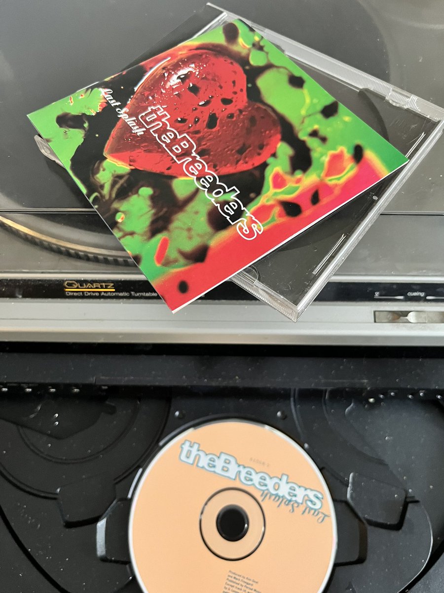 The Breeders - Last Splash (4AD, 1993) Still sounds as surprising and fun as it did all those years ago. Def more here than Cannonball, too. At least as essential as any of the Pixies best work! #5albums90s1