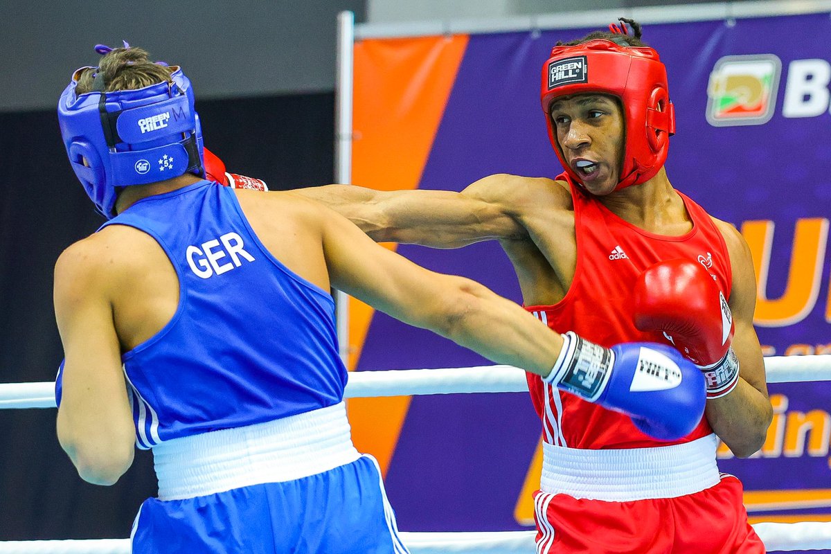 𝗧𝗥𝗜𝗣𝗟𝗘 𝗣𝗢𝗗𝗜𝗨𝗠 𝗣𝗢𝗨𝗥 𝗡𝗢𝗦 𝗕𝗢𝗫𝗘𝗨𝗥𝗦 🇫🇷 3 nouvelles médailles pour la boxe française en direct des Championnats d’Europe à Belgrade : @billalbennama 🥈 -54kg Samuel Kistohurry🥉-57kg @cesaryojerlin 🥉-80kg La #TeamInsep en feu 🔥 Bravo à tous les trois! 👏