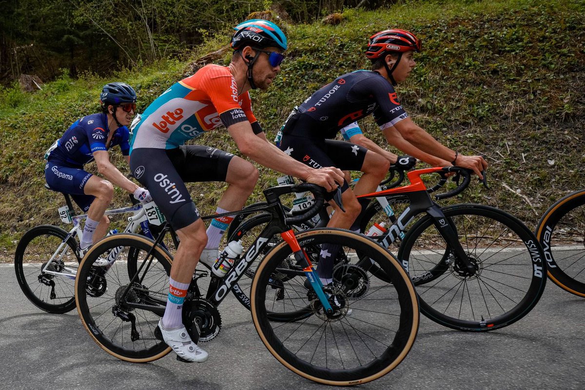 A good week for racing @TourDeRomandie concluded with a top 20 spot in GC! 

(📸 PhotoNews)