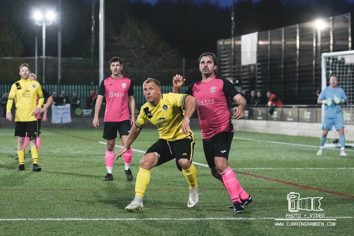 📸 PHOTO ALBUM 📸 Check out a full album of images from the @onebroker1 #VeteransCup final. 👇 flic.kr/s/aHBqjBoi7S #NorfolkFootball ⚽️🏆 📸 @Cunninghamben86