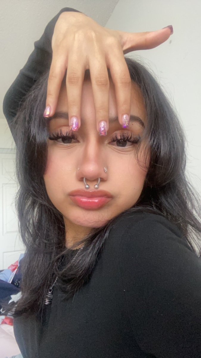 hii my name is mel, i used to be on twitter till my acc got deleted 😸
currently looking for moots!
i’m formally a valorant + just chatting streamer 😸
if u could pls rt this post so i can have my shared mutuals back ✅