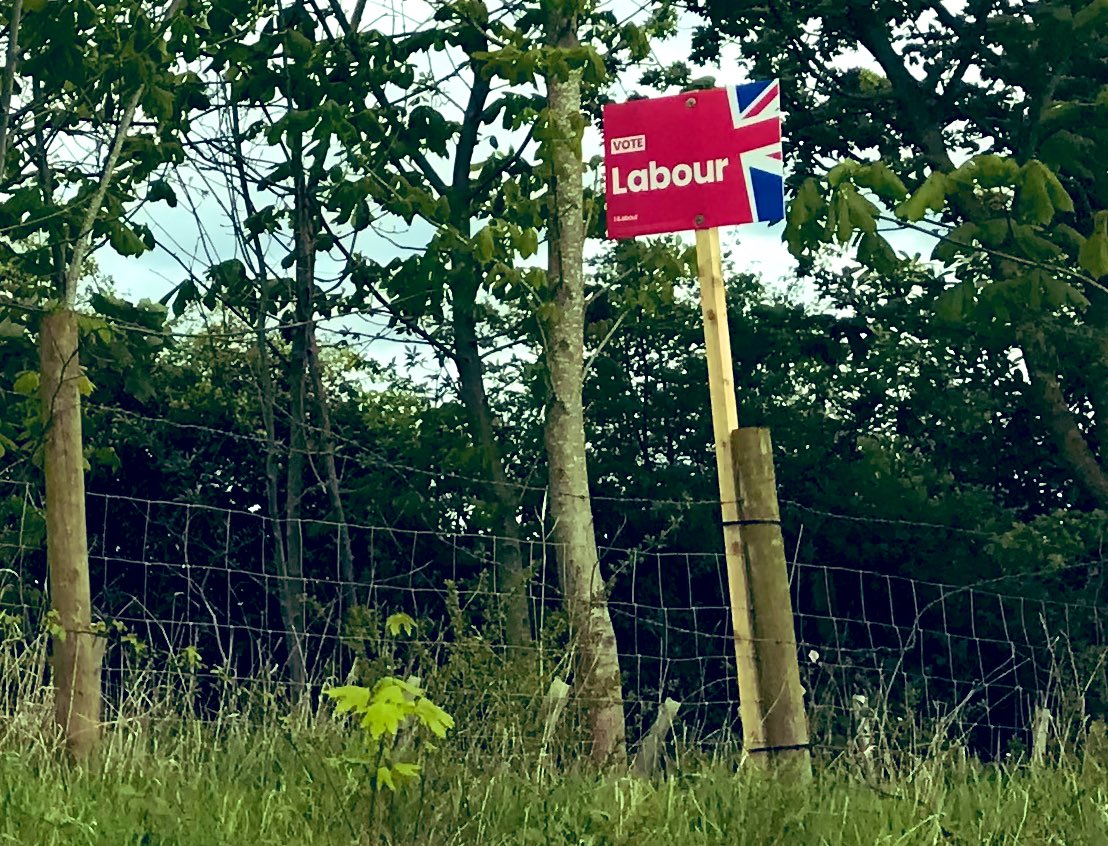 A welcome sight around the new #StocktonWest constituency around #Yarm, #Eaglescliffe, #Hurworth & #Aislaby support for Joe Dancey & @chrismcewan11 for #TeesValleyMayor @LabourNorth