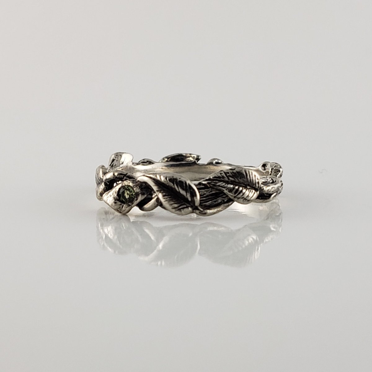 The Maddox Ring! Peridot Gemstone Hand Sculpted Leaf Twig and Vine Ring in Sterling Silver by Dawn Vertrees etsy.me/3IU0umI
 #WeddingRing #PromiseRing