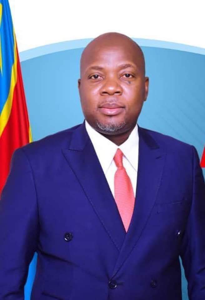 #RDC ! Jean Bakomito élu gouverneur de la province du Haut-Uele avec 11 voix.