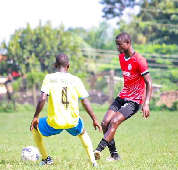 Game 2:
Ngora SS 1-3 SMASK

Goals: Kisiriko x2, Walusimbi

One more game to go in our group and then off to the knock out rounds.

📸: @KabalegaRise