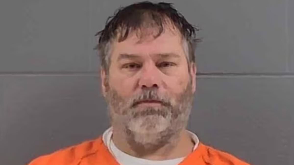 Paedophile agrees to be castrated after getting girl, 14, pregnant

#News_Briefing #USA_News #Louisiana #US_Crime #US_featured #World_News 

wtxnews.com/paedophile-agr…