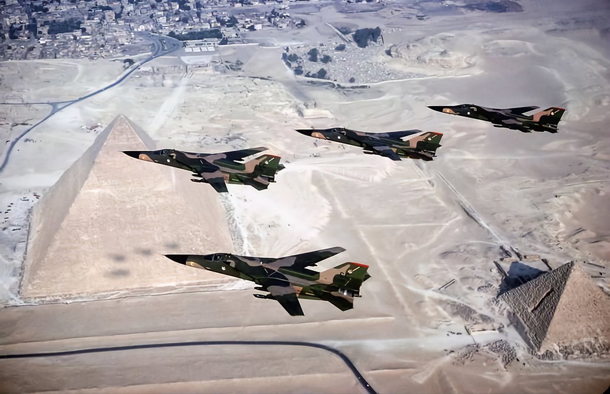 Aardvarks from the 27th TFW, Cannon AFB, over the Pyramids during Bright Star '83. Did you know that the #USAF's requirement for the F-111 called for a jet that could cross the Atlantic without aerial refuelling? The F-111 could do 4,280 km on internal fuel! #avgeeks #aviation