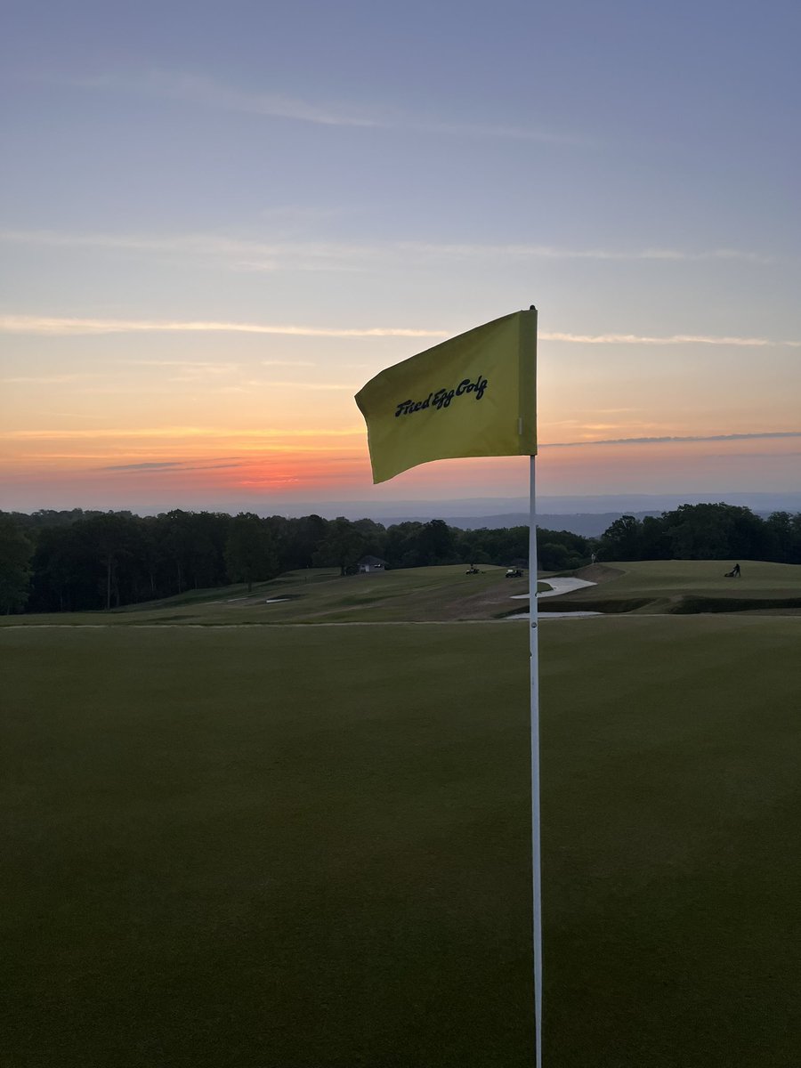 Good day for some golf

📍Lookout Mountain Club