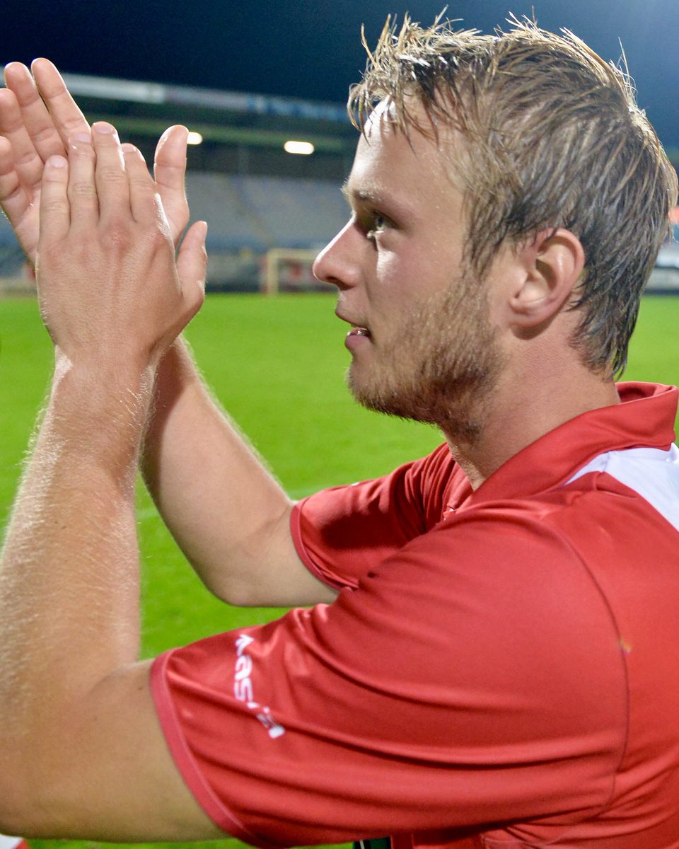 Na o.a. 125 wedstrijden voor FC Emmen gaat Frank Olijve met voetbalpensioen. We hebben van je genoten, <a href="/FrankOlijve/">Frank Olijve</a>! ❤️🤍

#HIERKOMIKWEG