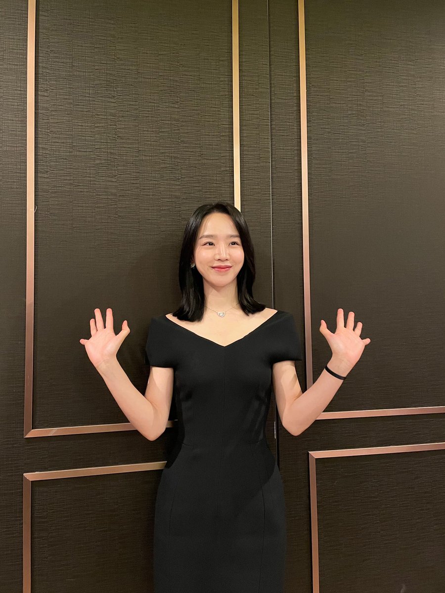[📸] #데일리엔캠

&lt;그녀가 죽었다&gt; 언론배급시사회
조명이 필요없는, 빛이 나는✨
데일리 혜선 배우📸

#신혜선 #Shinhaesun
#그녀가죽었다 #한소라 #5월15일개봉