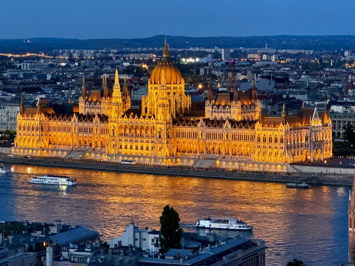 We are in Budapest ready to board a @VikingCruises river cruise to Amsterdam. Spectacular city! We took this picture from a rooftop bar.

#myvikingstory #cruise #crucero #travel #viajes #budapest