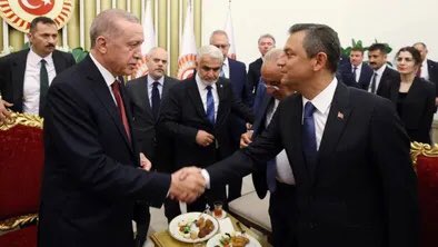 Cumhurbaşkanı Erdoğan ile CHP lideri Özgür Özel arasındaki görüşmenin 2 Mayıs Perşembe günü yapılacağı öğrenildi.