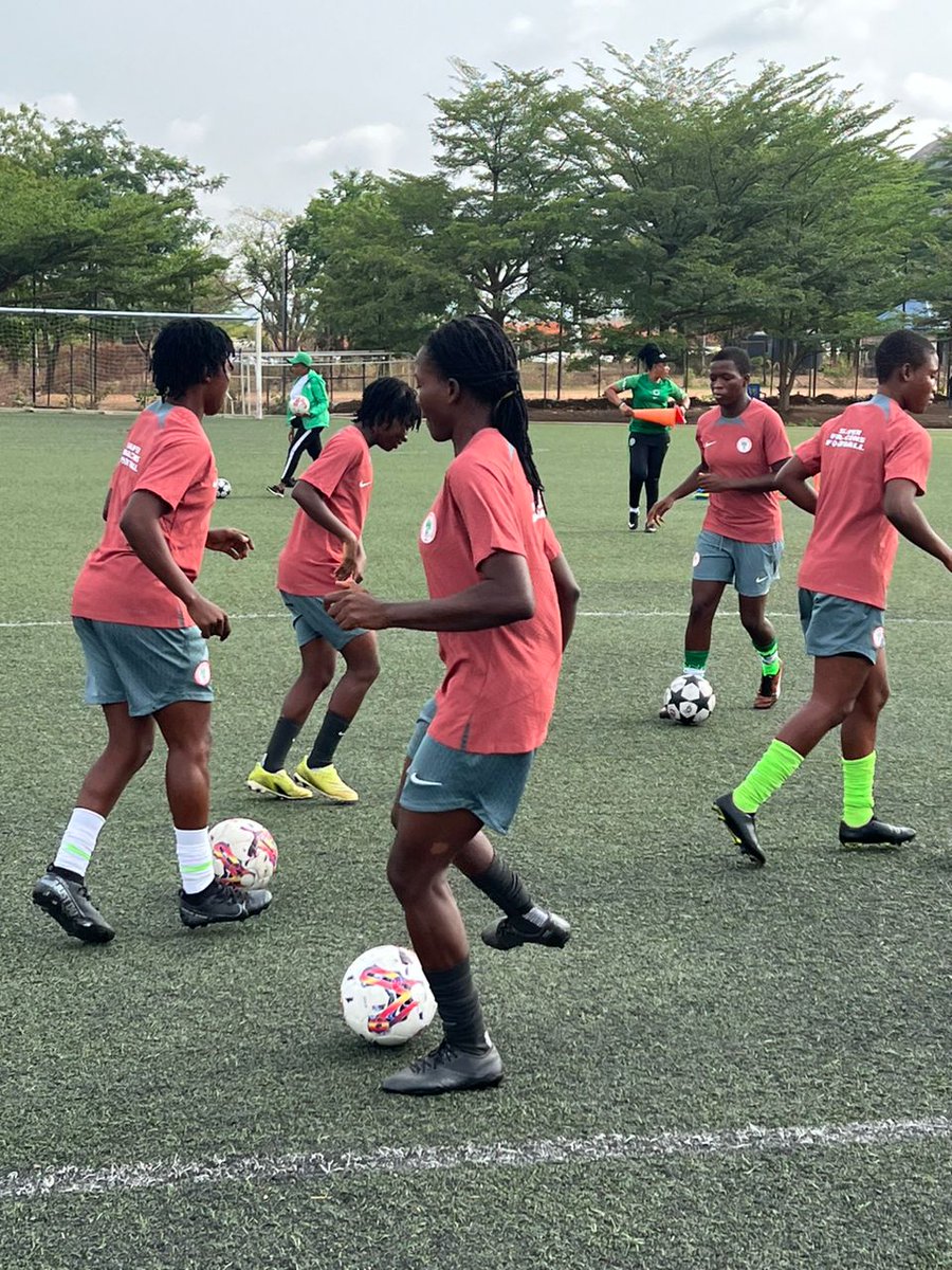 🇳🇬Flamingos at their morning training session on Monday ahead of their FIFA #U17WWC qualifying fixture against 🇧🇫Burkina Faso.