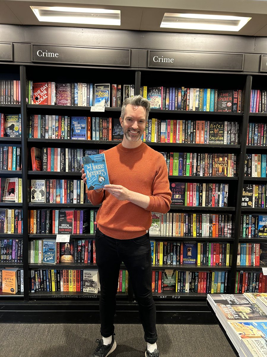 Oh talk about JOY - it was so lovely to meet Amoy, Lizzie and the fabulous team at @WaterstonesLeam - we laughed, we signed towers of books, we sold copies THERE AND THEN - I had to drag myself away. 😂 Thank you for having me 🥰🥰🥰