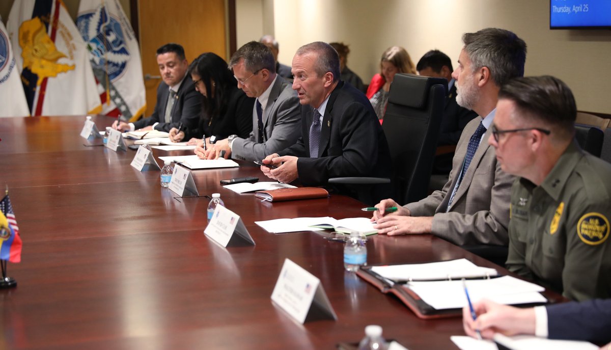 Last week, I met with Ecuador's @MinInteriorEC Monica Palencia & representatives from @EmbajadaEcuUSA to discuss the latest efforts our shared fight in combatting transnational criminals engaged in human smuggling & irregular migration.