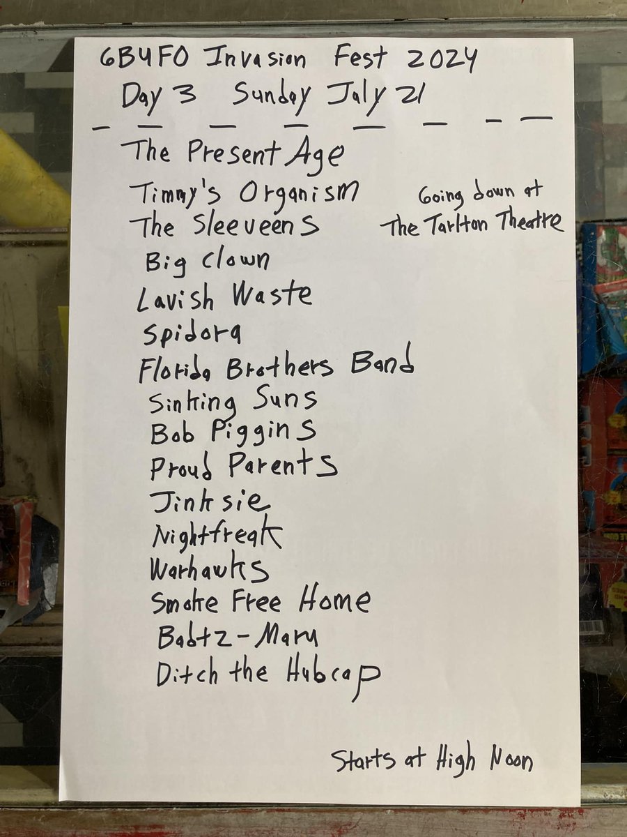 Sleeveens and Proud Parents reppin' Dirtnap @ The GBUFO Invasion Fest in Green Bay, WI this summer! Guaranteed to be a blast!