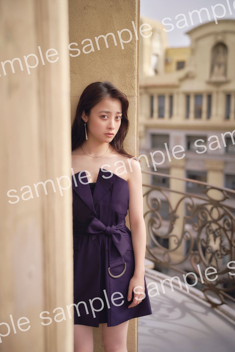 橋本環奈 写真集 カレイドスコープ 直筆サイン入り 応募券ポストカード付属 Amazon.co.jp: 直筆サイン入り 橋本環奈 写真集 『カレイド