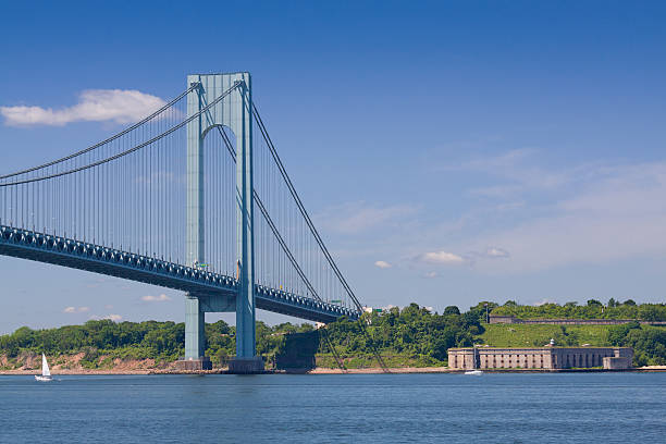 NeumannTreeCo's tweet image. Neumann&apos;s Tree Services is a go-to tree maintenance company in Staten Island. We offer everything from trimming and shaping to full removal and 24/7 emergency cleanup. Reach out for a free estimate: neumannstreecostatenisland.com/contact