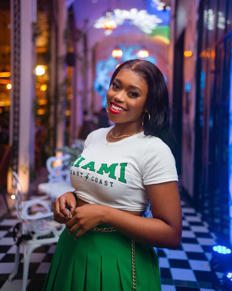 Nomhlekazi🌸 tweet media