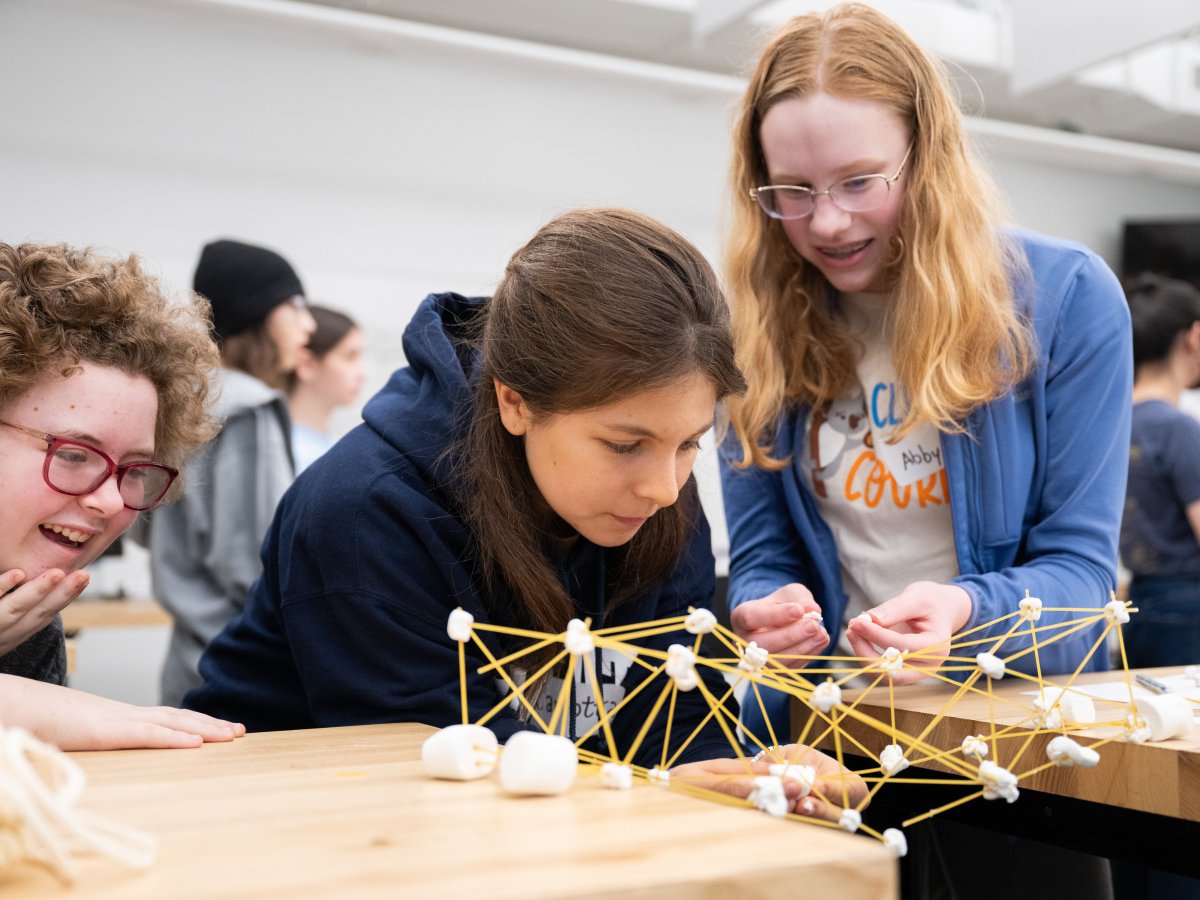 #TSCT had the honor of hosting a “STEM at Stevens” career-exploration event for Girl Scouts! It’s part of the College’s mission of equitable access to higher education to build the presence of women in the trades and technology! Learn more about the day: ow.ly/SjPk50RqIPx